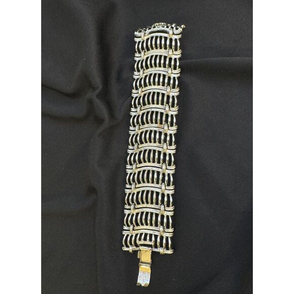 Vintage Lisner Link Bracelet - Picture 4 of 7